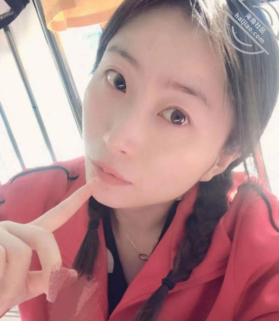 海角社区.在宿舍干朋友的姐姐